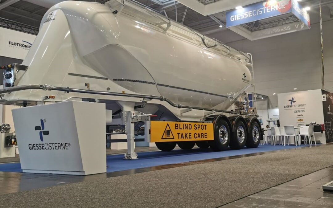 Powder Tank At Important Show